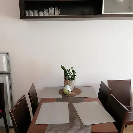 아파트 Karmazynowy Nad Morzem 코워브제크