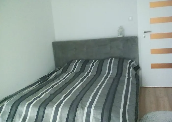 Lägenhet Karmazynowy Nad Morzem