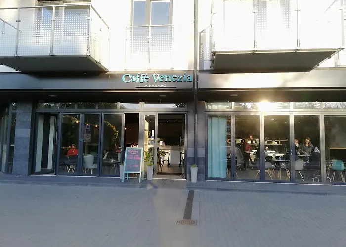 Lägenhet Karmazynowy Nad Morzem